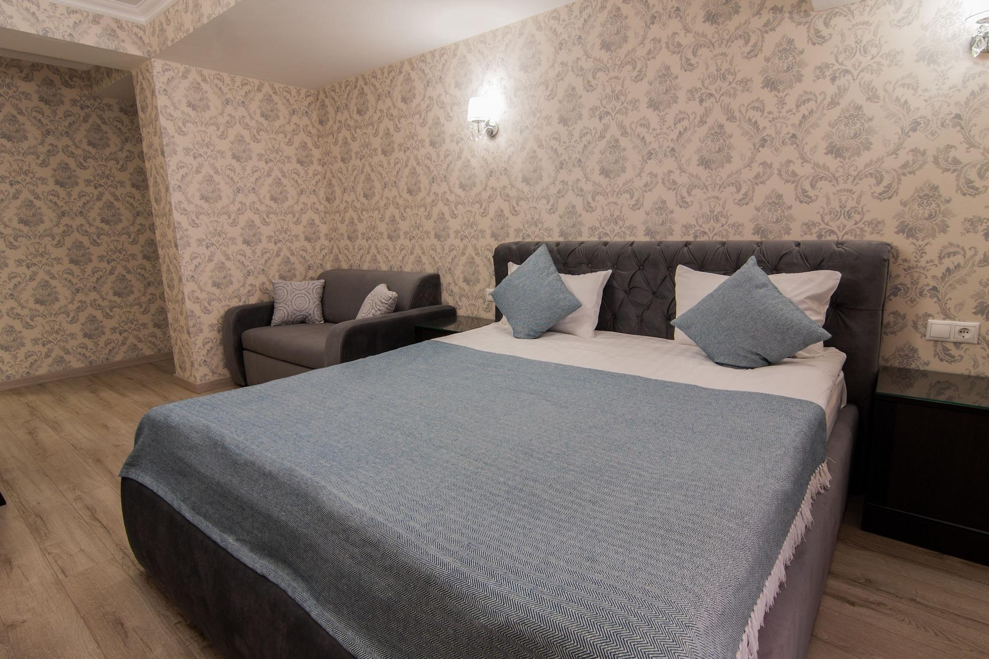 Klassik Hotel Chişinau Exteriör bild