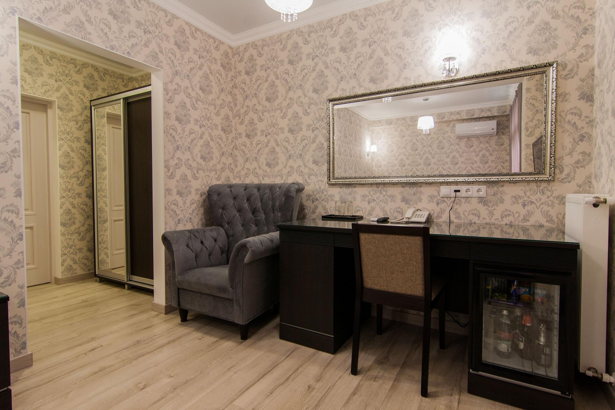 Klassik Hotel Chişinau Exteriör bild