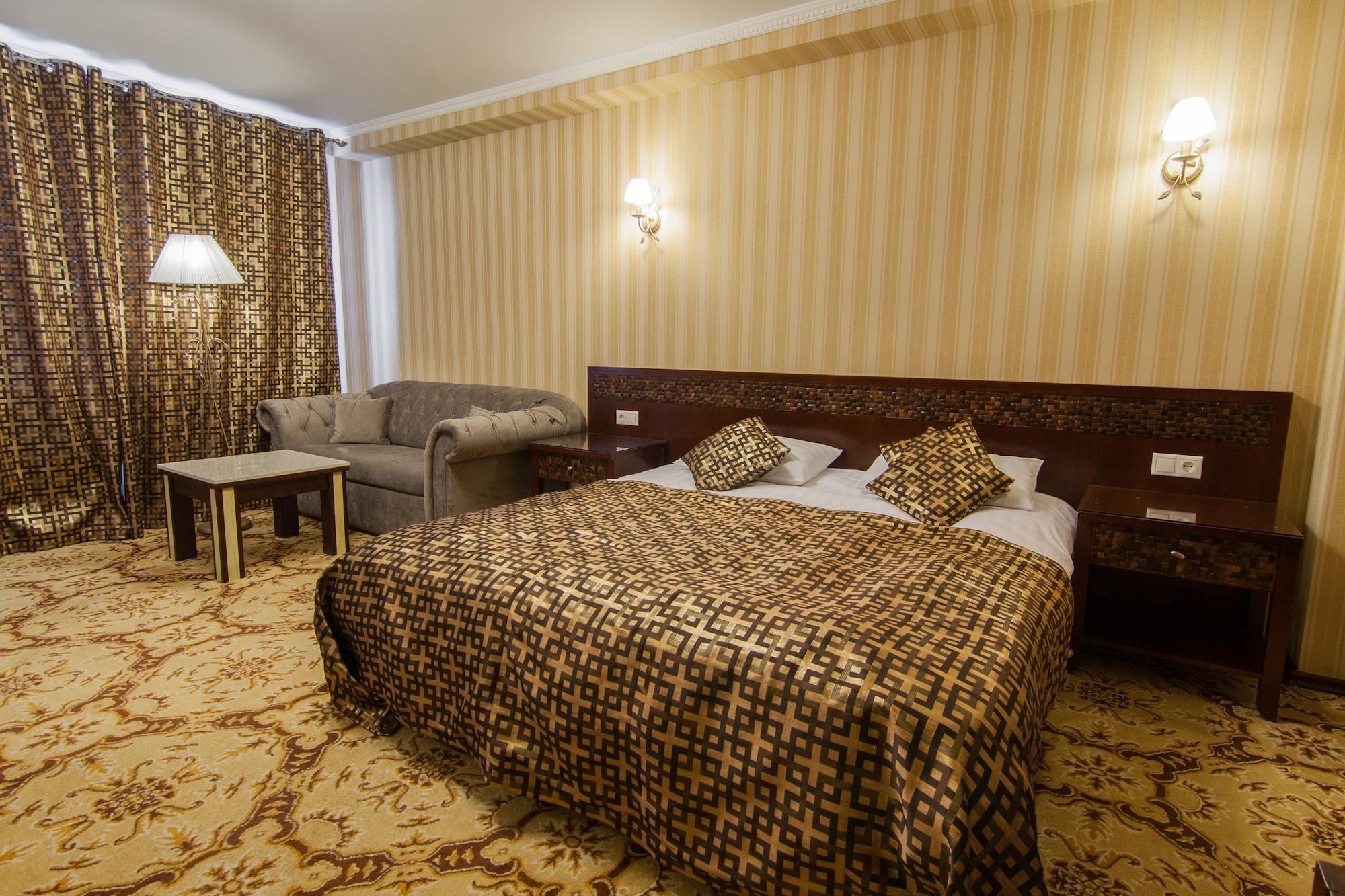Klassik Hotel Chişinau Exteriör bild
