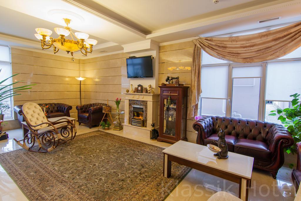 Klassik Hotel Chişinau Exteriör bild