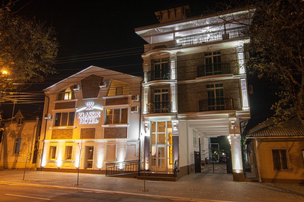 Klassik Hotel Chişinau Exteriör bild